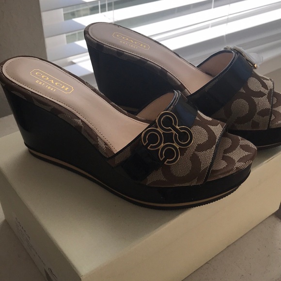 Coach Style A0121 Geri - Picture 4 of 4